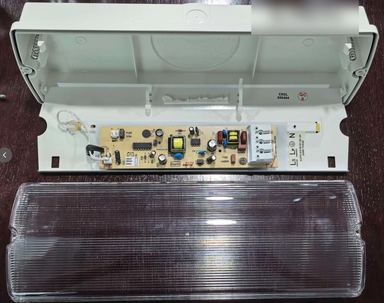 Fitting with gear tray, showing space for the node